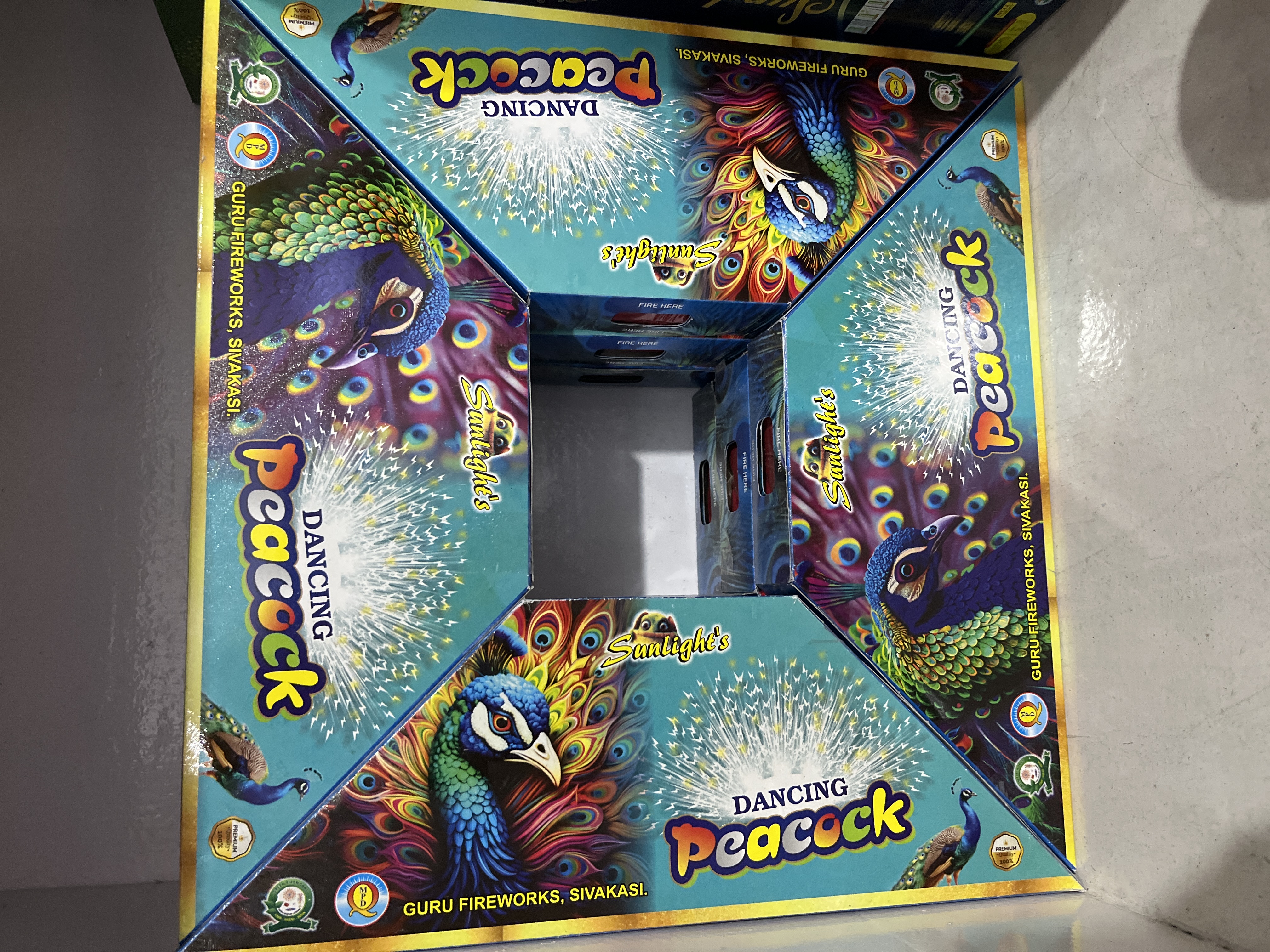 PEACOCK 3 IN 1